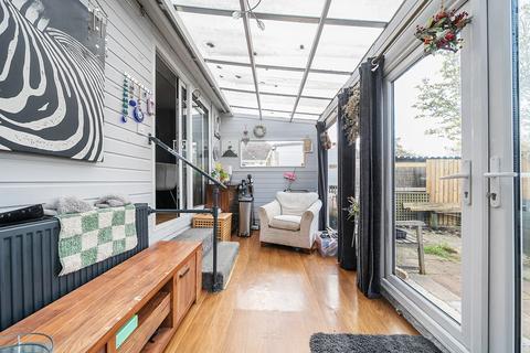 1 Mardon Close, Southampton, SO18 2HP