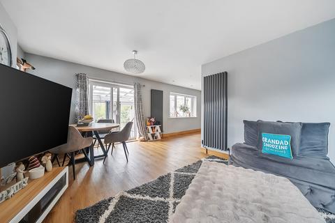 1 Mardon Close, Southampton, SO18 2HP