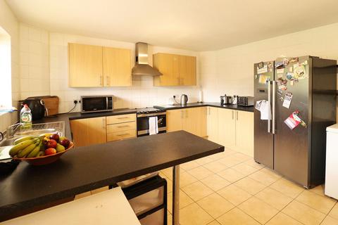 86 Stokefelde, Pitsea, Basildon, SS13 1NJ
