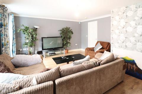 86 Stokefelde, Pitsea, Basildon, SS13 1NJ