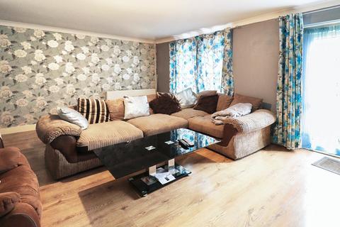 86 Stokefelde, Pitsea, Basildon, SS13 1NJ