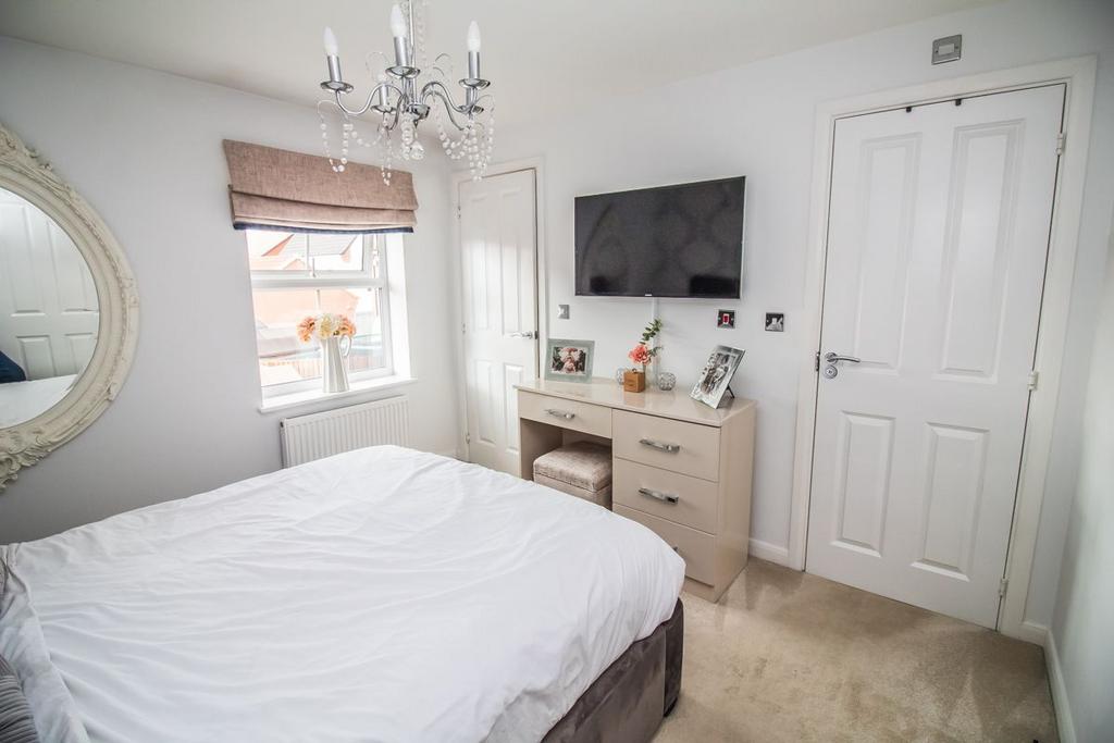 Bedroom One Pic 2.