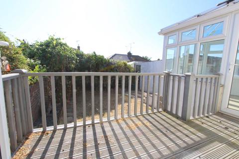 2 bedroom semi-detached bungalow for sale, Sayers, Thundersley