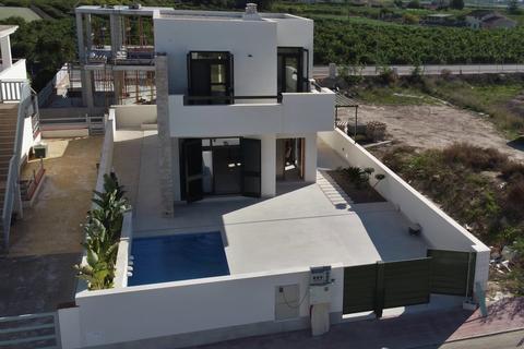 3 bedroom villa, C. Manuel de Falla