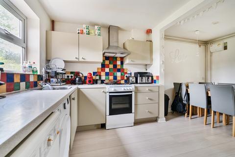 38 Abbots Road, Burghfield Common, Reading, RG7 3LE
