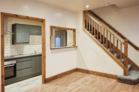 2 bedroom terraced house for sale, King Street, West Yorkshire WF16