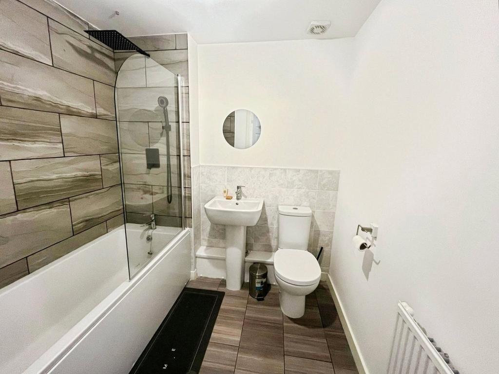 Bathroom No. 06
