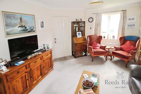 3 bedroom semi-detached house for sale, Dunbar Court, Leeds LS26