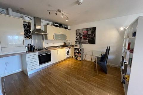 2 bedroom apartment for sale, Lawnhurst Avenue, Greater Manchester M23