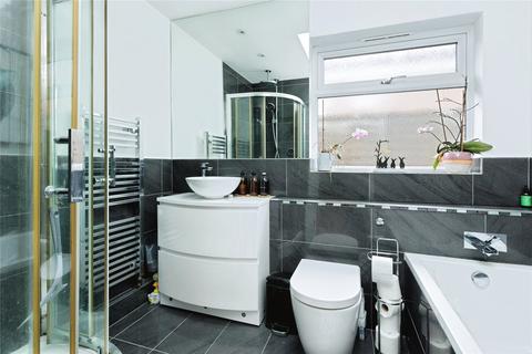 8 Crown Lane, Shorne, Gravesend, DA12 3DY