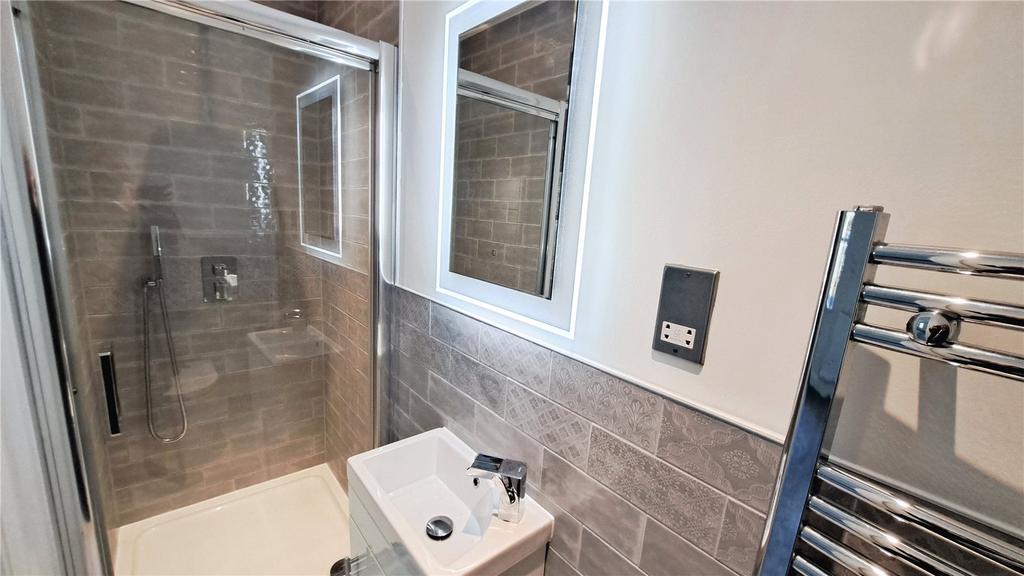 En Suite 2