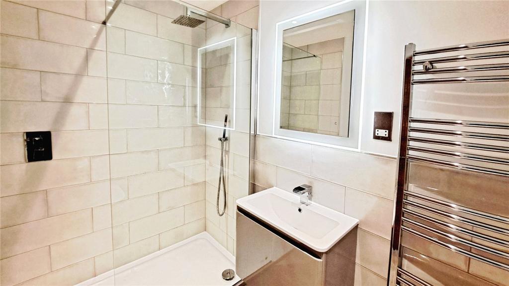 En Suite 1