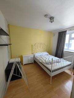 4 bedroom house share to rent, London NW6