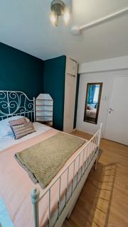 1 bedroom in a house share to rent, London NW6