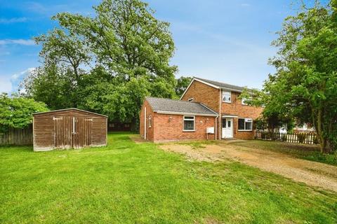 4 bedroom semi-detached house for sale, College Drive, Heacham