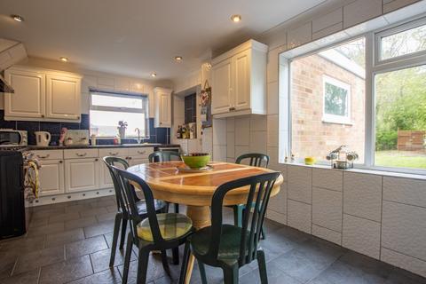 4 bedroom semi-detached house for sale, College Drive, Heacham
