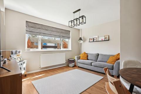 37 Millside, Carshalton, SM5 2BQ