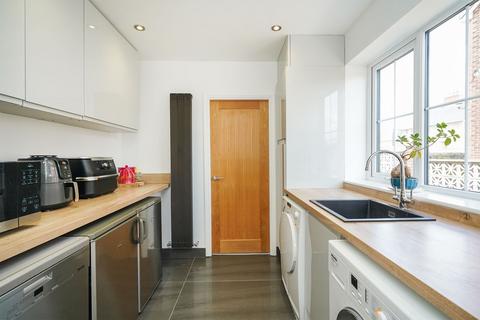 4 bedroom detached house for sale, Bridle Road, Chesterfield S43