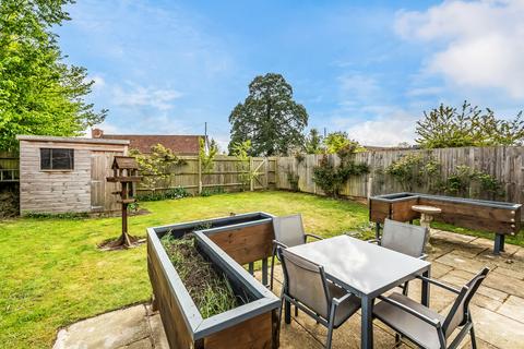15a Grange Close, Edenbridge, TN8 5LT