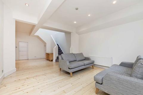 undefined, Holland Park Mews, London W11
