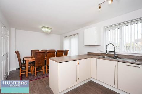 4 bedroom house to rent, Northern View, Bradford, West Yorkshire, BD6
