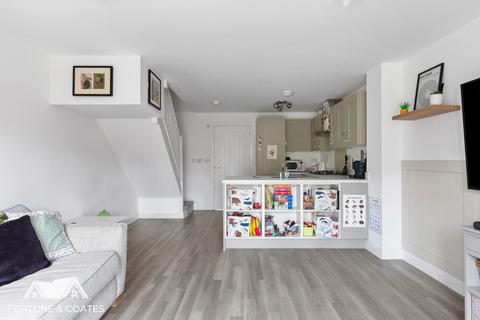 33 Plumtree Drive, Harlow, CM17 0FN