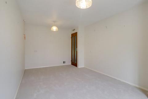 2 bedroom terraced bungalow for sale, 48 Darfield Road, Guildford