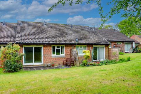 2 bedroom terraced bungalow for sale, 48 Darfield Road, Guildford