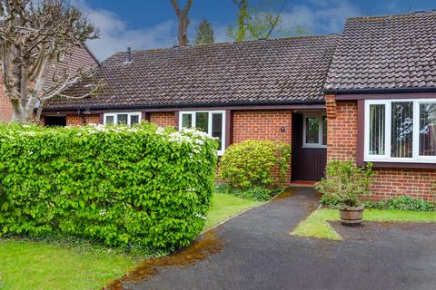 2 bedroom terraced bungalow for sale, 48 Darfield Road, Guildford