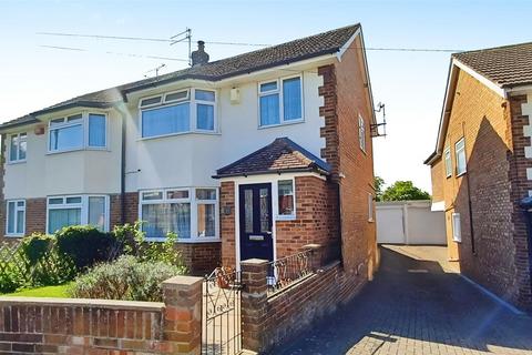 3 bedroom semi-detached house for sale, Benenden Road, Wainscott