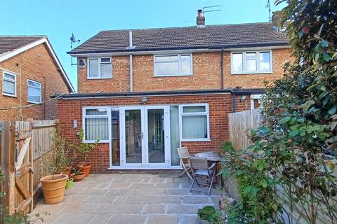 3 bedroom semi-detached house for sale, Benenden Road, Wainscott