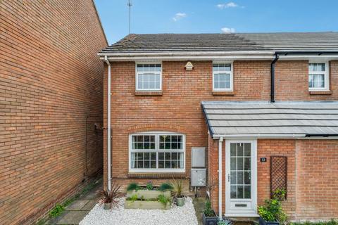 3 bedroom semi-detached house for sale - Morefields, Tring
