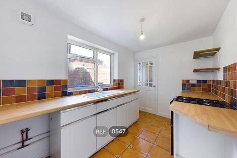 2 bedroom terraced house to rent, 4 Chatham Street, HU3 6PP