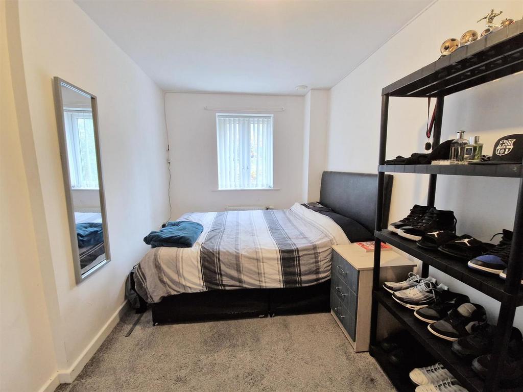 01 gmn4 t5 gx98 syf043 cr