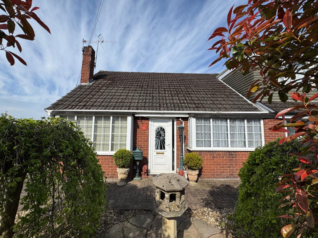 3 Bedroom  Bungalow Semi Detached for Sale