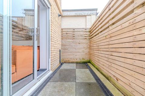 3 bedroom terraced house to rent, Wilbury Road, Hove, BN3