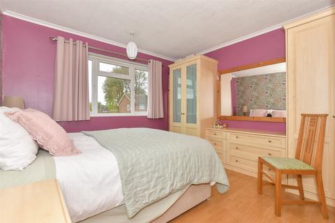 38 Station Road, Meopham, Gravesend, DA13 0LX
