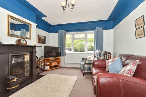38 Station Road, Meopham, Gravesend, DA13 0LX