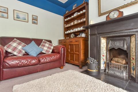38 Station Road, Meopham, Gravesend, DA13 0LX