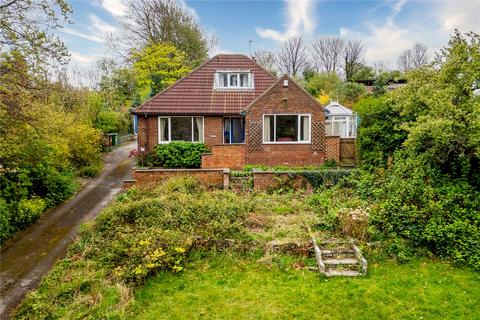 3 bedroom bungalow for sale, Knottingley Road, Pontefract, West Yorkshire, WF8