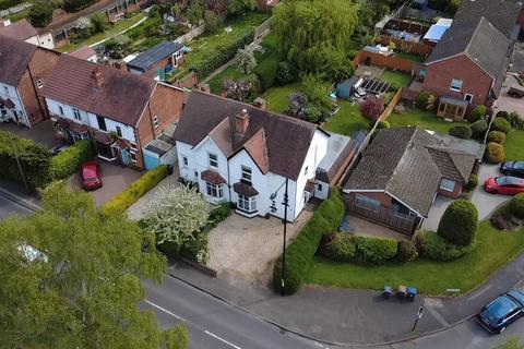 216 Walmley Road, Sutton Coldfield, B76 2PR