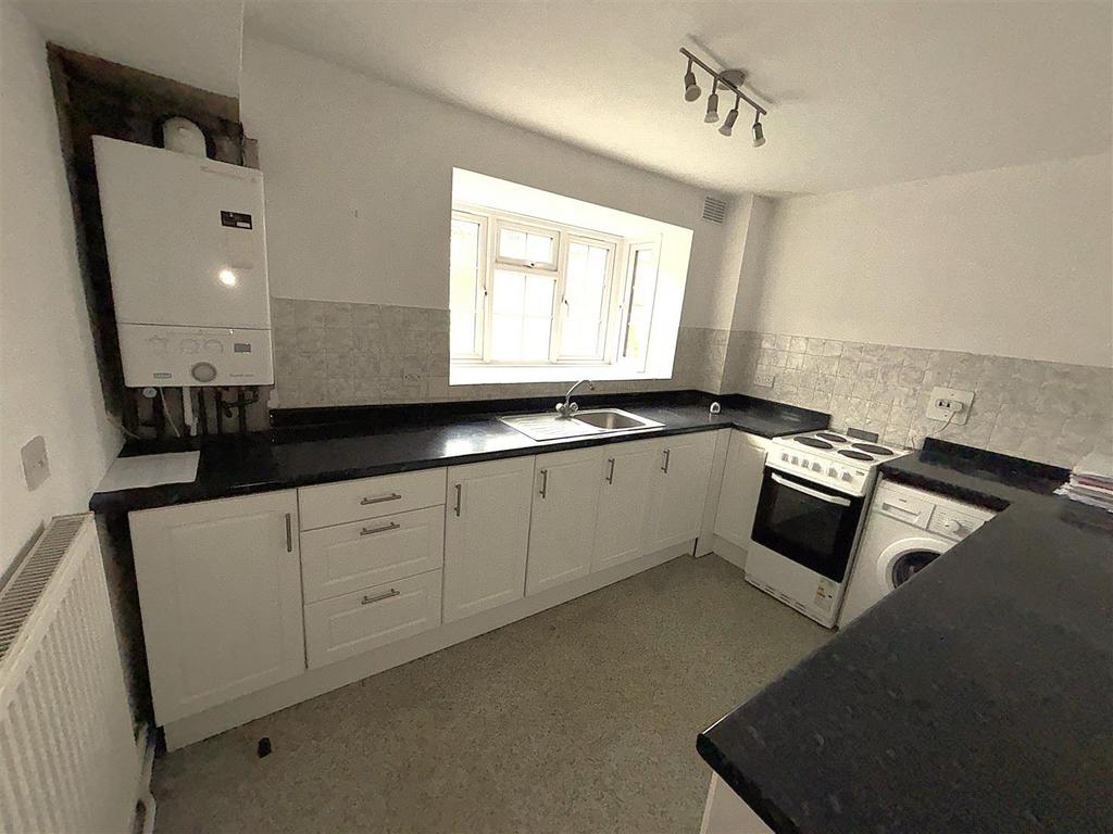 Fitted kitchen
