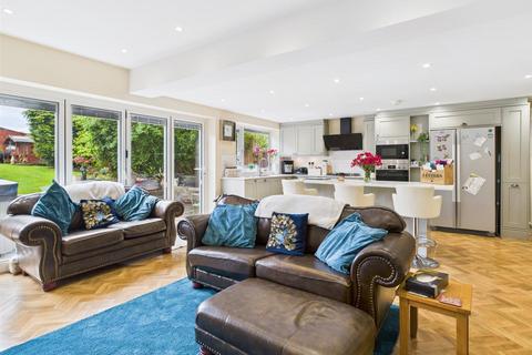 5 bedroom detached house for sale, Westhead Road, Cookley, Kidderminster