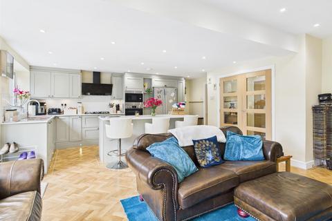 5 bedroom detached house for sale, Westhead Road, Cookley, Kidderminster