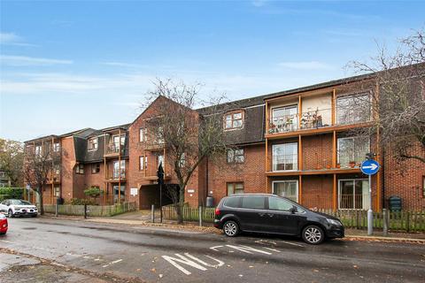 Chalkwell Park Drive, Leigh-on-Sea, Essex, SS9