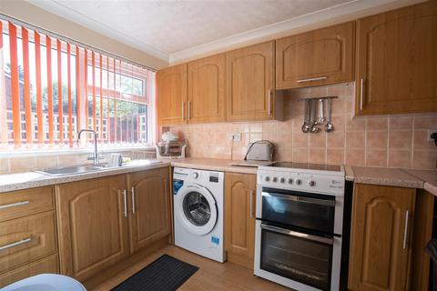 2 bedroom end of terrace house for sale, Birmingham B33