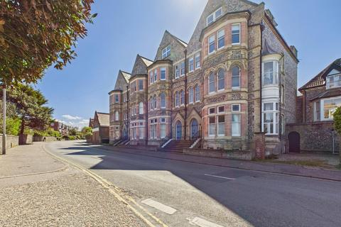 Bracondale Court, Overstrand Road