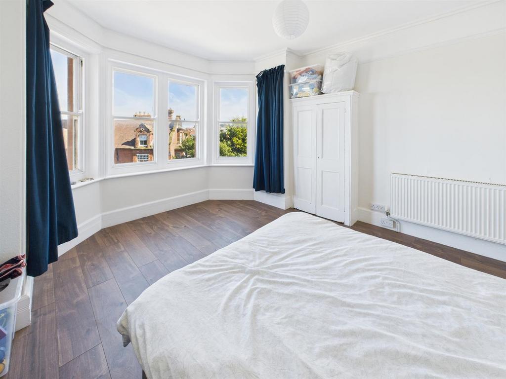 CAM04116 G0-PR0165-STILL016.jpg