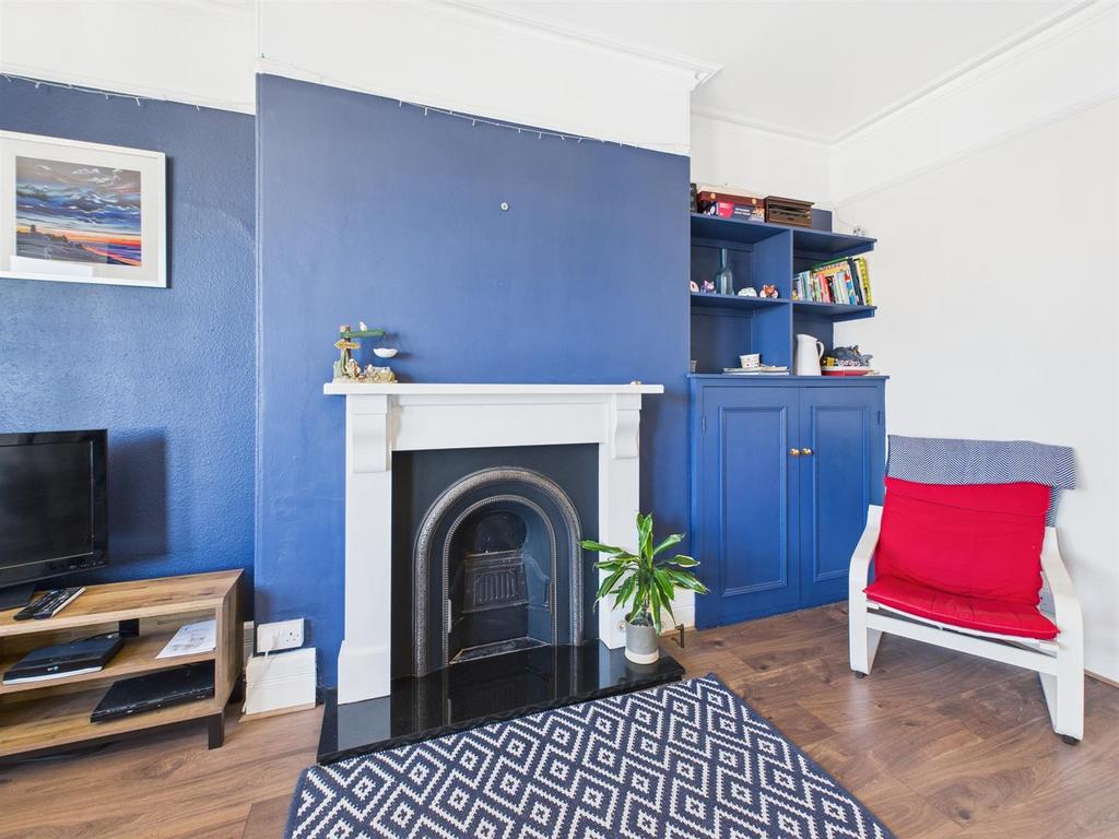 CAM04116 G0-PR0165-STILL005.jpg