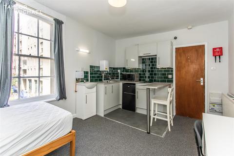 1 bedroom in a house share to rent, Dorset Gardens, Brighton